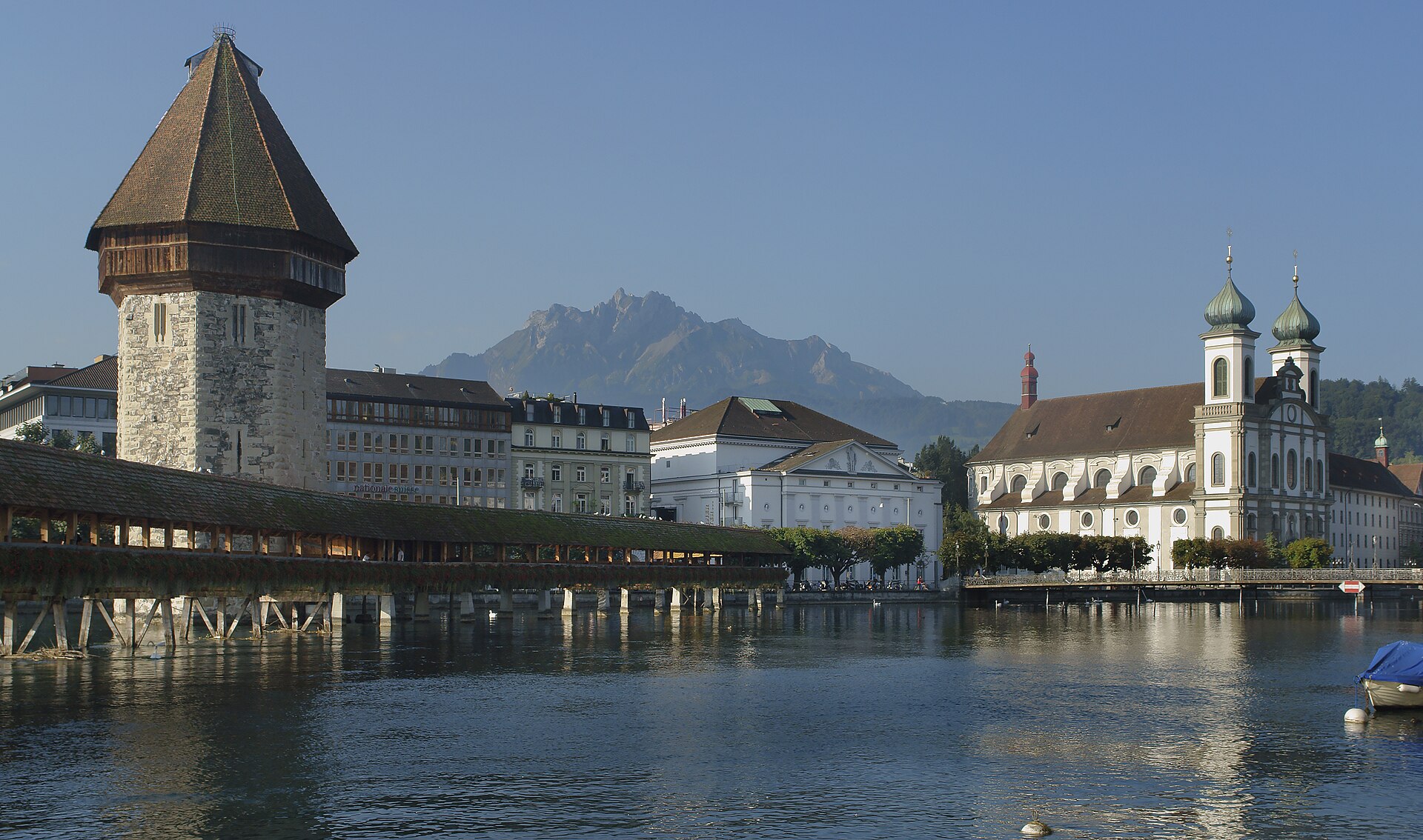 Lucerne Altstadt — frescoed squares